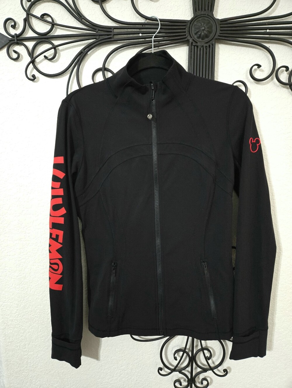 LULULEMON × DISNEY Define Jacket | 10